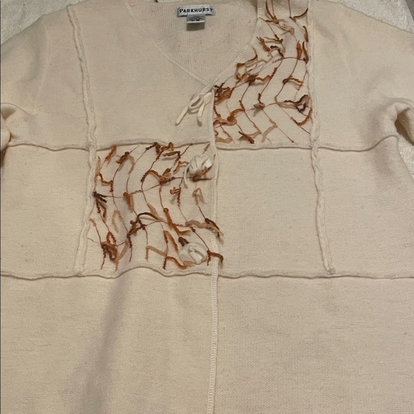 Parkhurst Wool Embrodiered Sweater - Picture 4 of 9